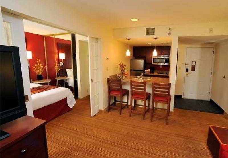 Residence Inn Boston Tewksbury/Andover Bagian luar foto
